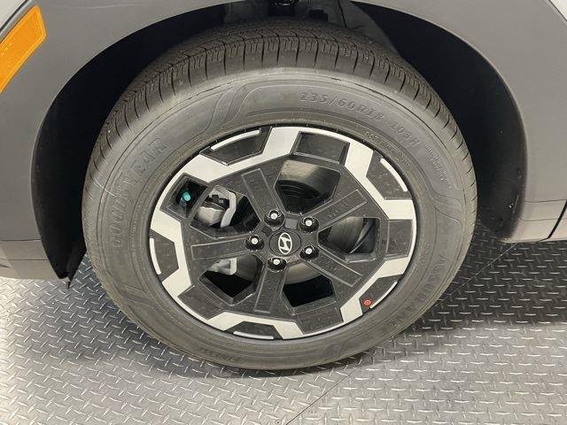 New 2025 Shimmering Silver Hyundai SEL AWD image 19