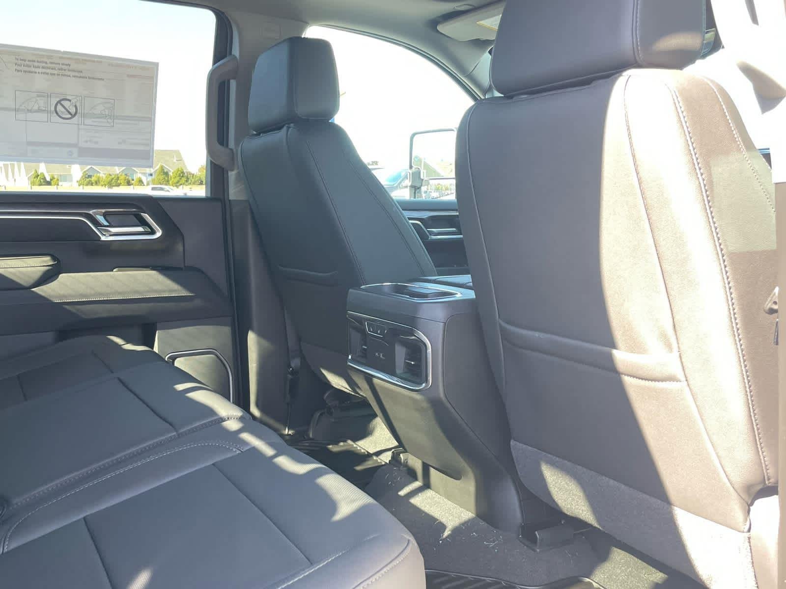 2026 Chevrolet Silverado 3500 HD LTZ - Photo 41