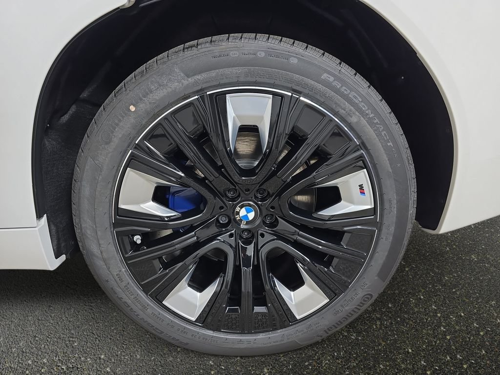 New 2026 Alpine White BMW M50 xDrive image 34