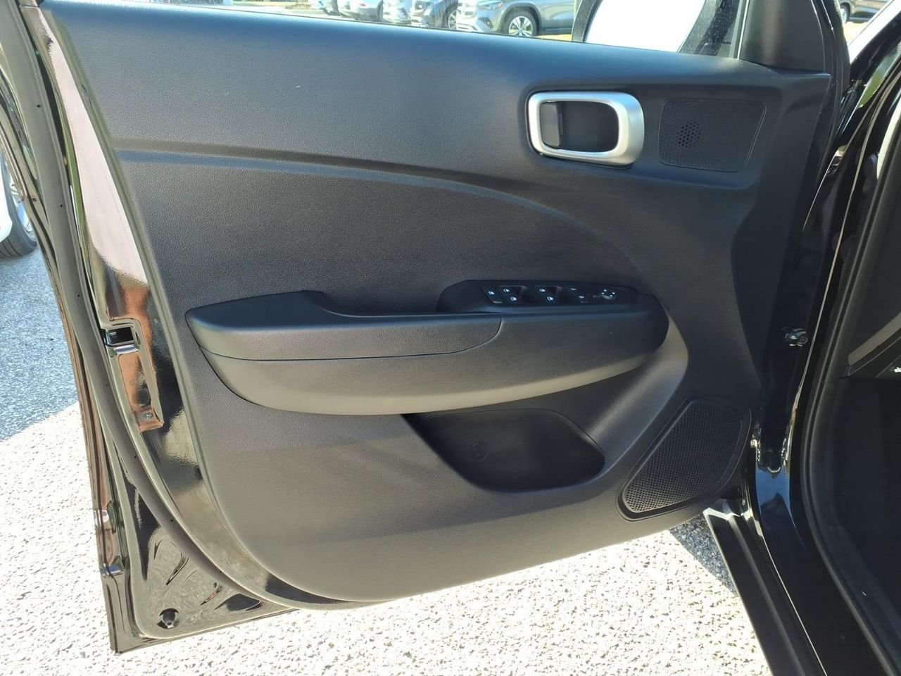 New 2026 Onyx Black Hyundai SE image 21