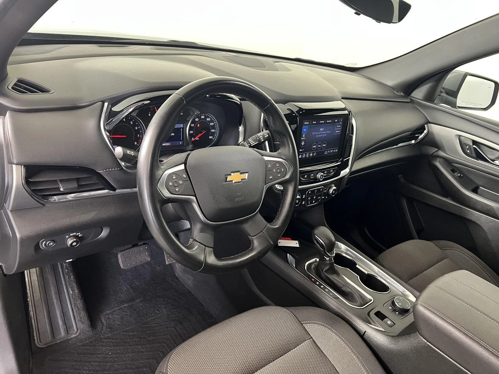 Used 2023 Sterling Gray Metallic Chevrolet LT Cloth image 4