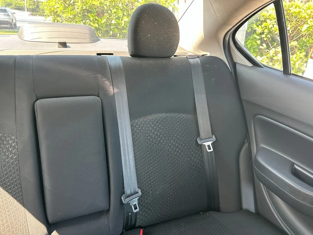 Used 2024 Silver Mitsubishi SE image 14