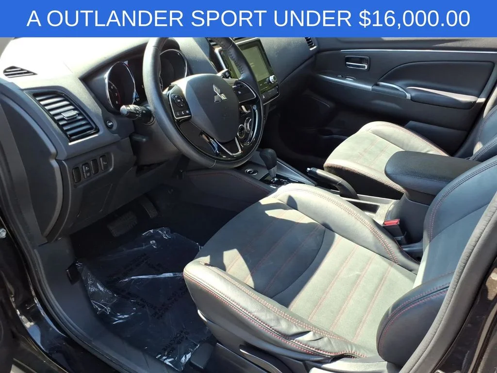 Used 2022 Black Mitsubishi 2.0 SE image 18