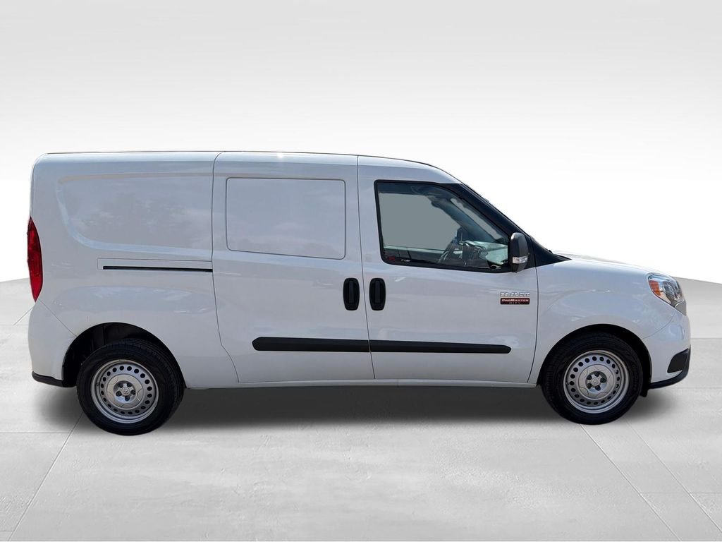 Used 2022 White Ram Base image 6
