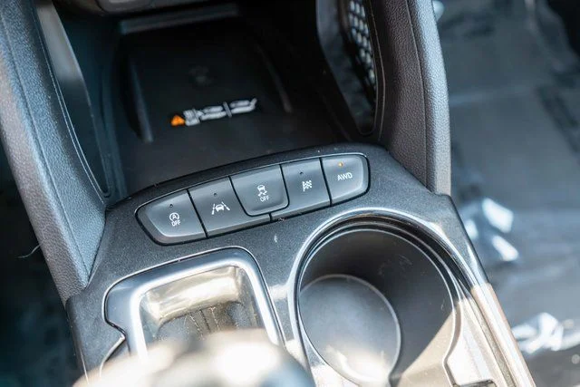 Used 2021 Black Chevrolet ACTIV image 31