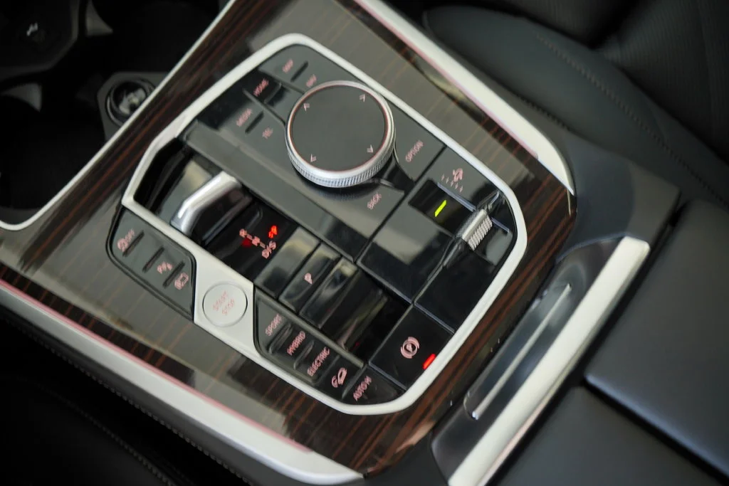 Used 2026 Gray BMW xDrive50e image 19