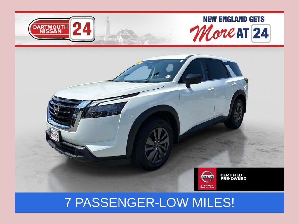 Used 2025 White Nissan S image 1