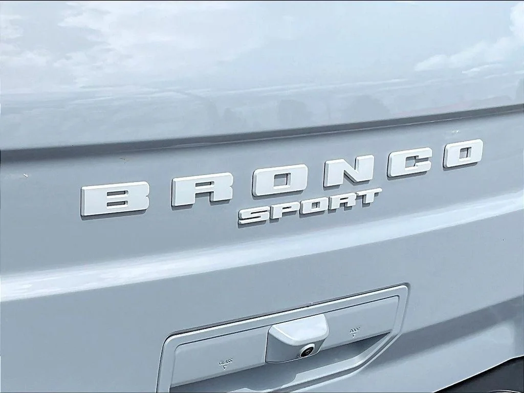 New 2026 Space White Metallic Ford Big Bend® image 9