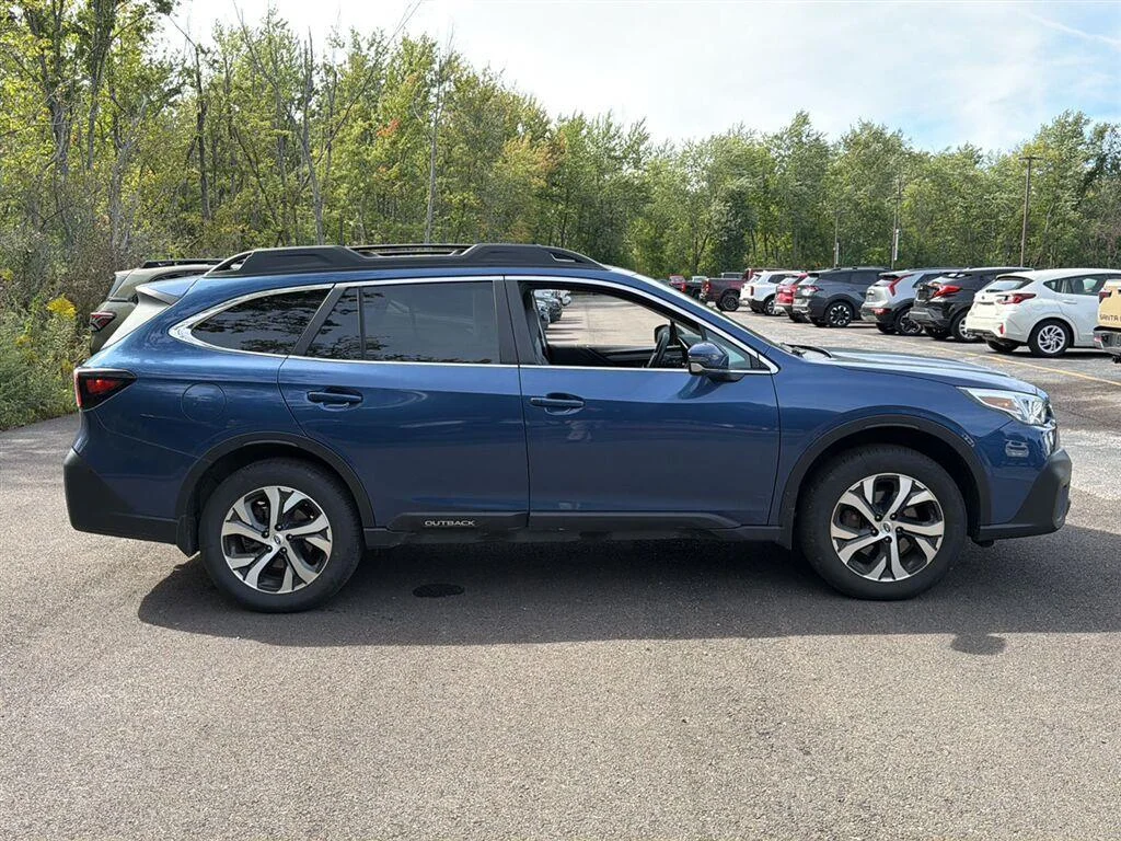 Used 2022 Abyss Blue Pearl Subaru Limited image 7