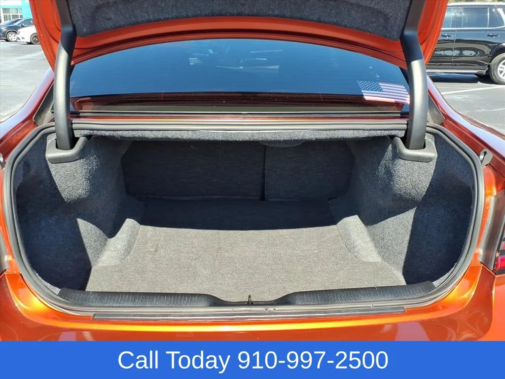 Used 2023 Orange Dodge SXT image 9