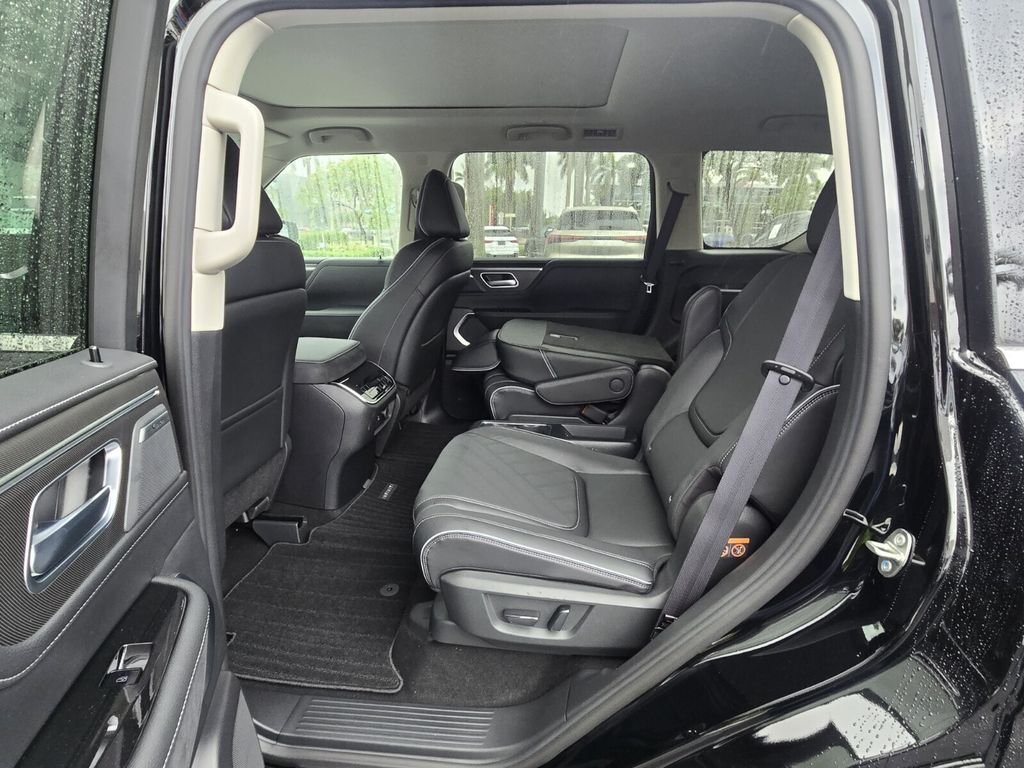 New 2026 BLACK OBSIDIAN INFINITI Luxe 2WD image 14