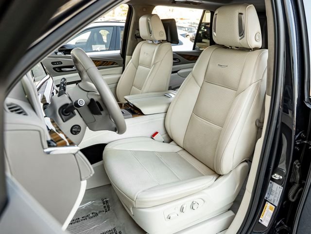 Used 2023 Galactic Gray Metallic Cadillac Sport Platinum image 13