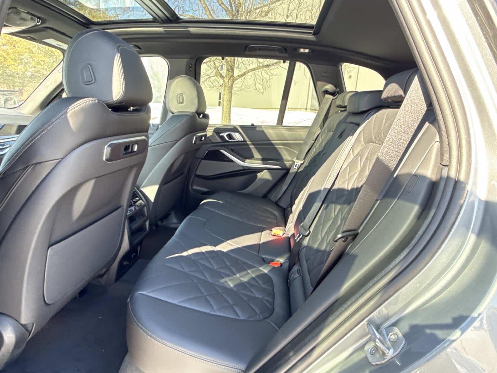 New 2026 Skyscraper Grey Metallic BMW xDrive50e image 15