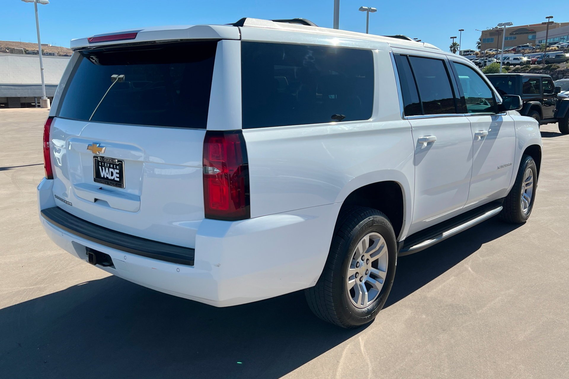 2017 Chevrolet Suburban LS - Photo 6