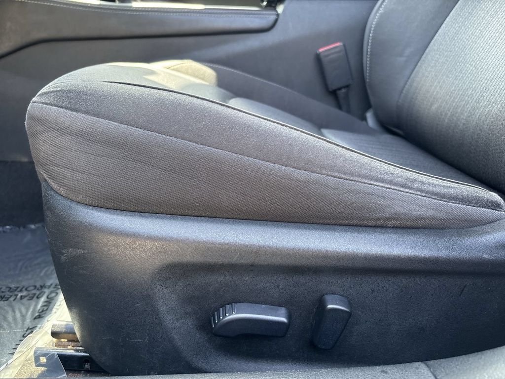 Used 2023 Silver Nissan 2.5 SV image 14
