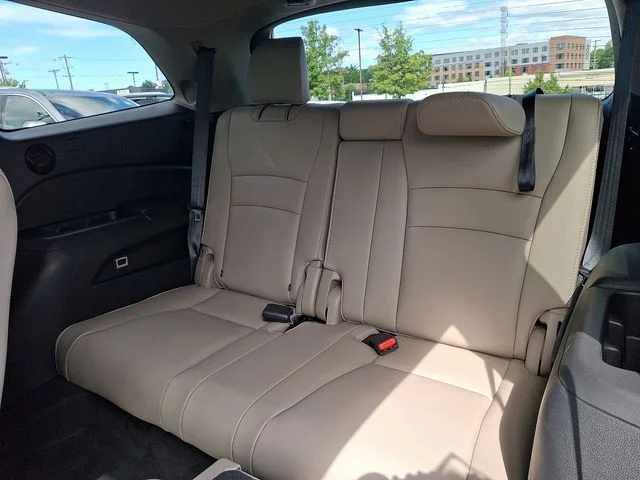 Used 2019 Deep Scarlet Pearl Honda Touring image 11