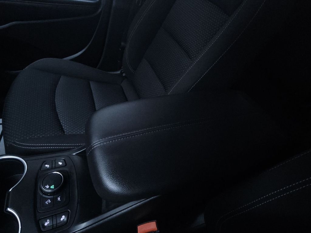 Used 2023 Silver GMC SLE image 20
