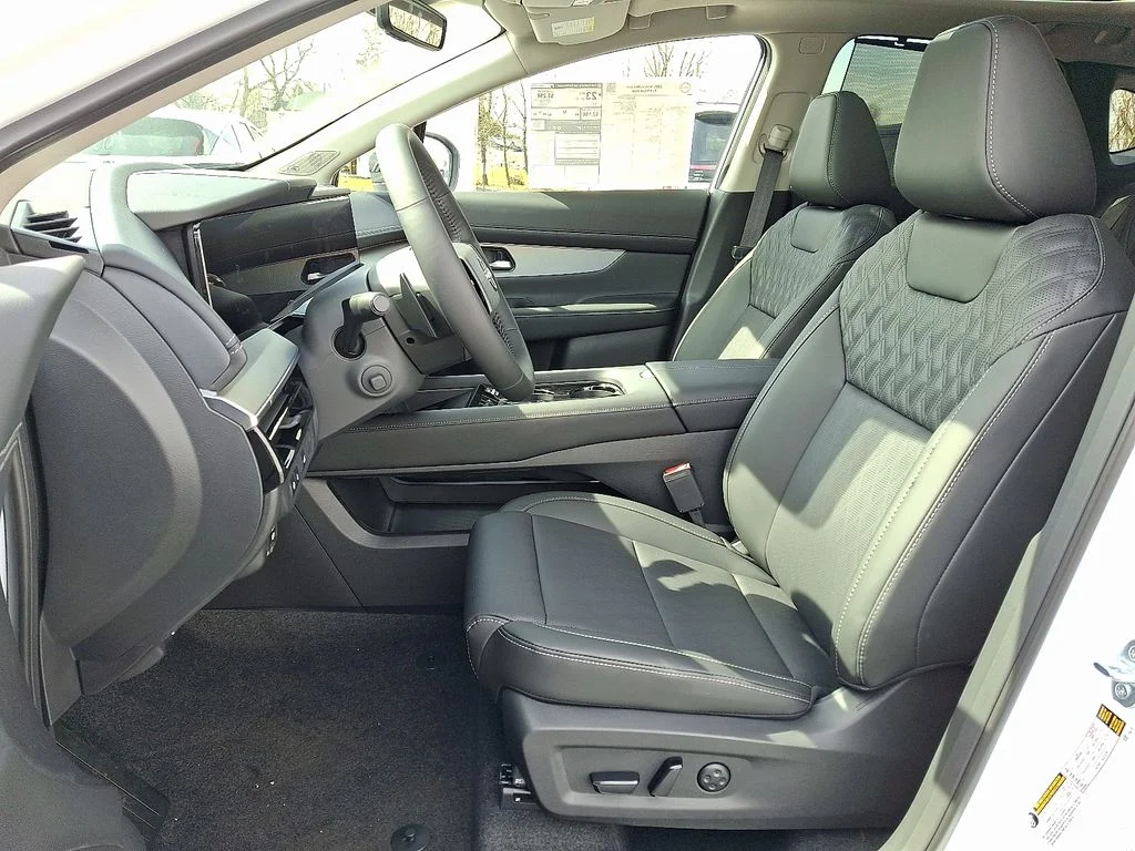 New 2026 White Nissan Platinum image 9