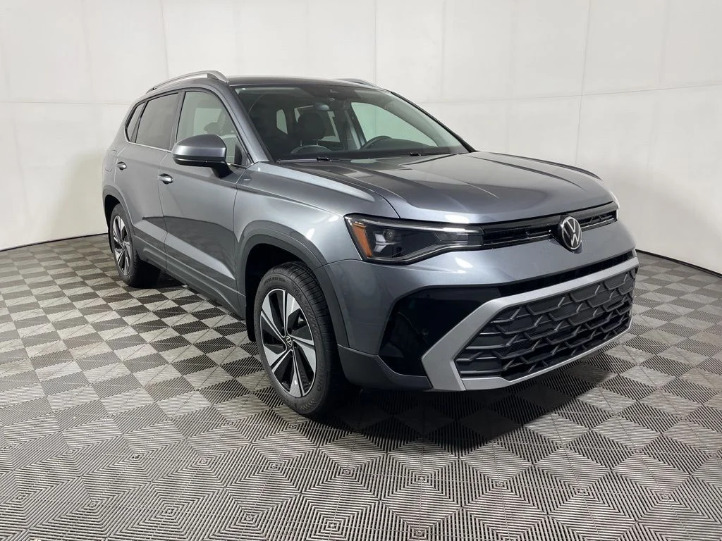 New 2026 Gray Volkswagen 1.5T SE image 2