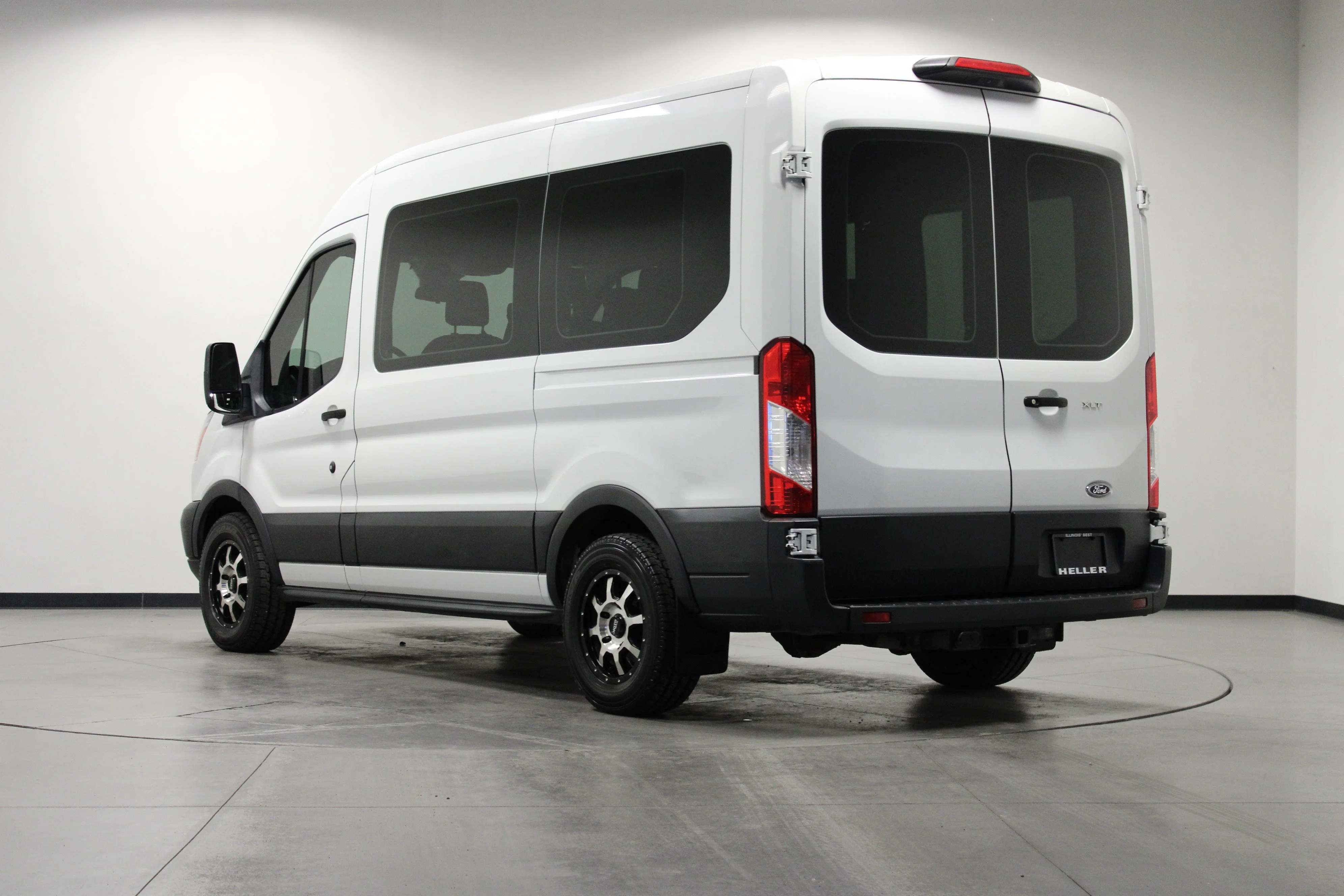 Used 2018 White Ford XLT image 6