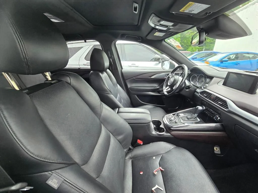 Used 2018 White Mazda Grand Touring image 7