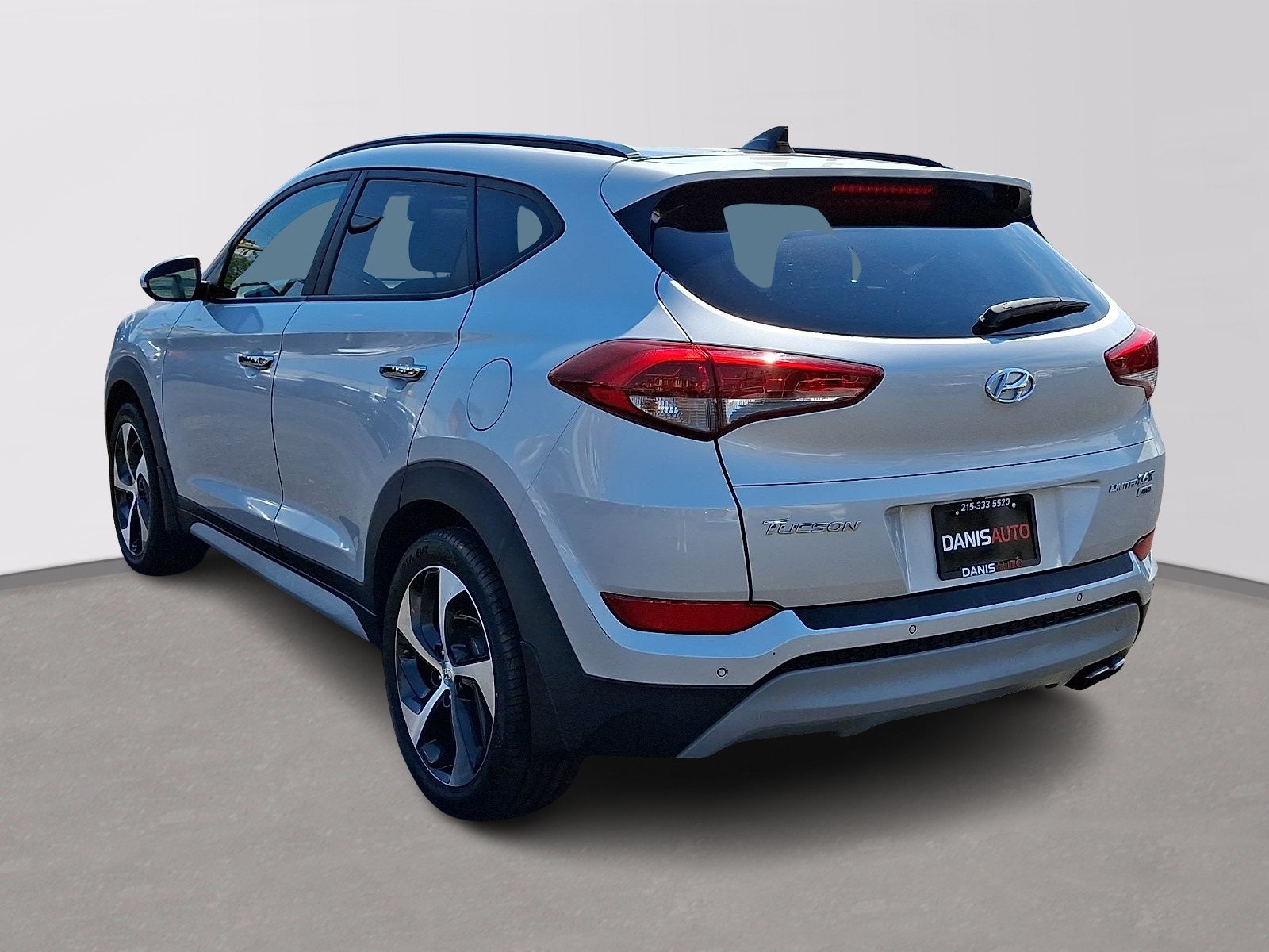 Used 2018 Molten Silver - T8T Hyundai Limited image 4