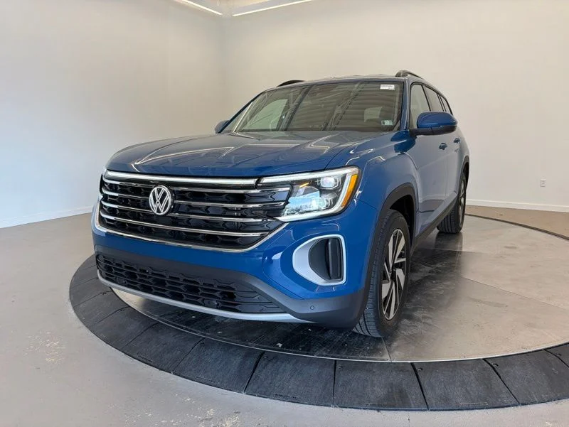 New 2026 Blue Volkswagen 2.0T SE w/Technology image 3