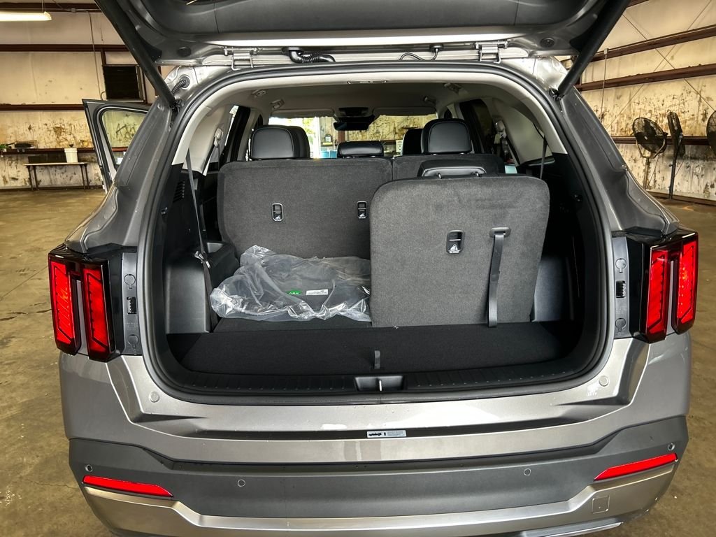New 2026 Beige Kia EX image 28
