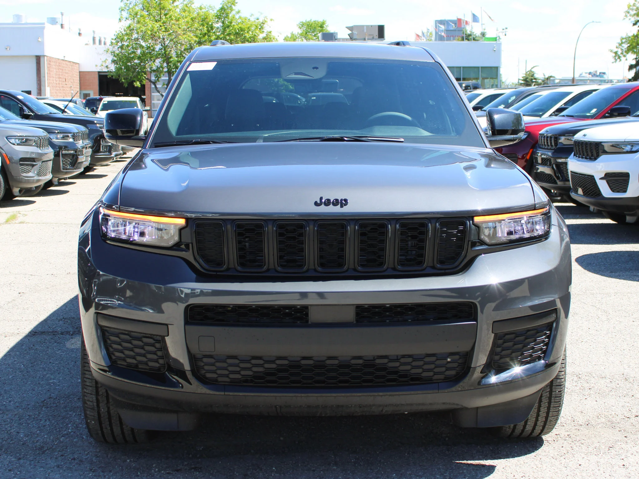 New 2025 Grey Jeep Altitude* image 7