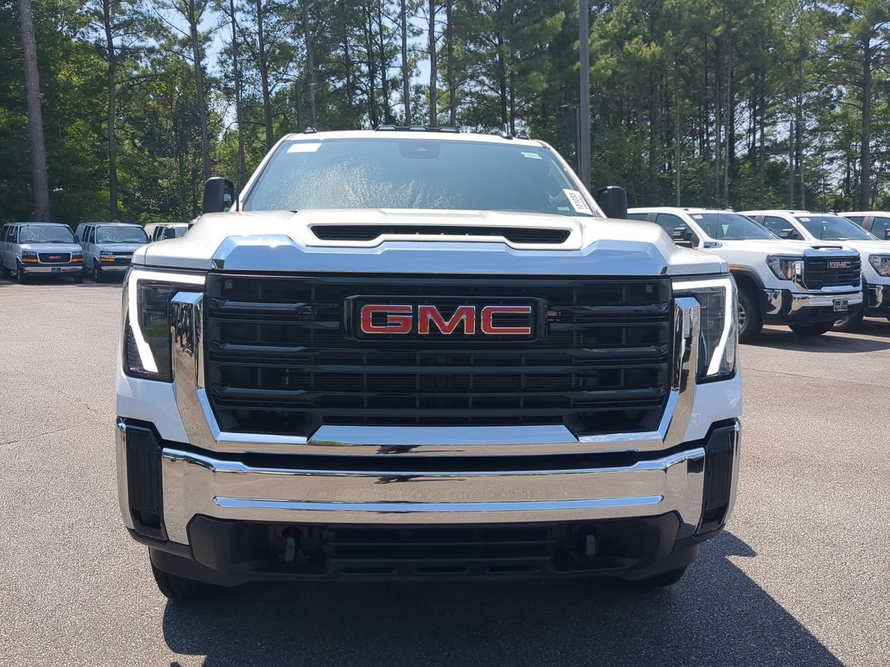 2026 GMC Sierra 2500HD Pro - Photo 3