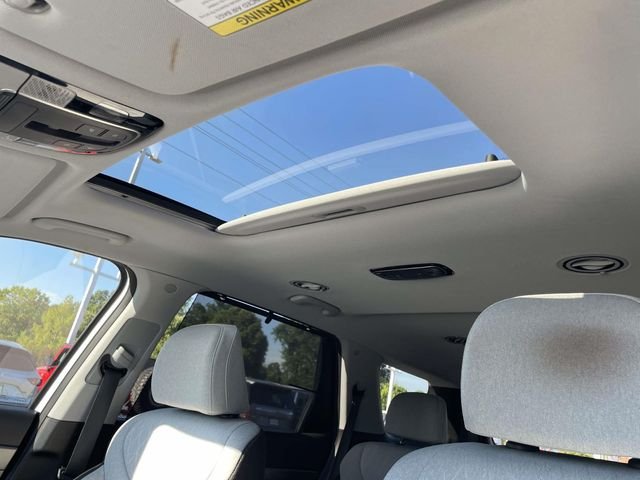 Used 2020 White Hyundai SEL image 19