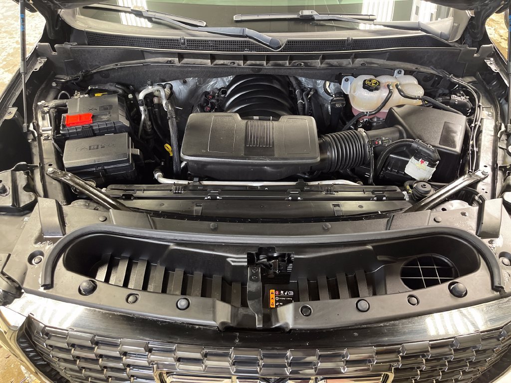Used 2024 Black GMC Denali Ultimate image 10