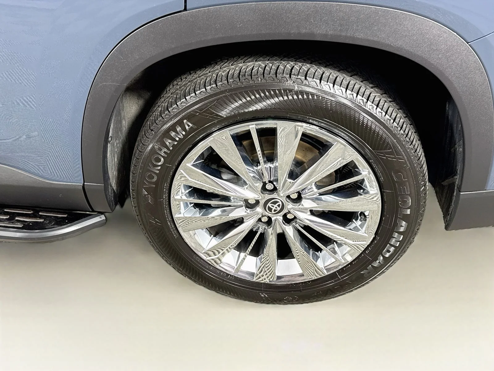 Certified Used 2024 White Toyota Platinum image 31