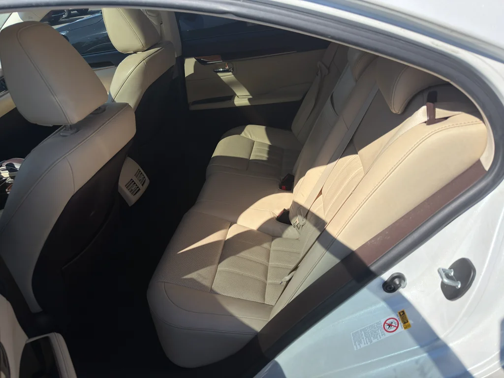 Used 2016 Eminent White Pearl Lexus Base image 6