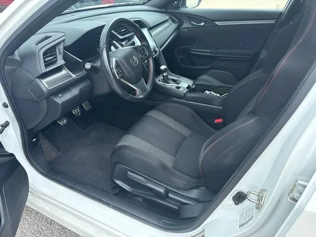 Used 2017  Honda Si image 5