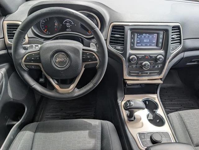 Used 2014 Brilliant Black Crystal Pearlcoat Jeep Laredo image 10