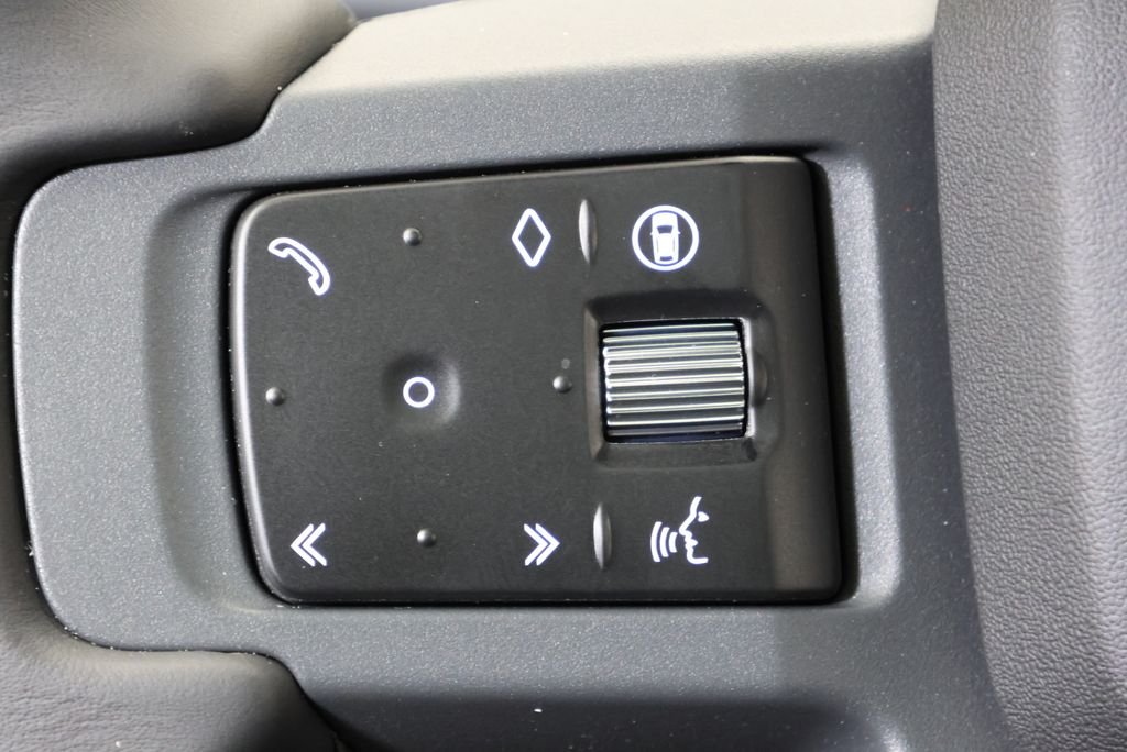 2026 Land Rover Defender X-Dynamic SE - Photo 18