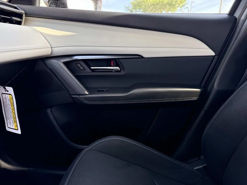 New 2026 Machine Gray Metallic Mazda 2.5 S Select AWD image 28