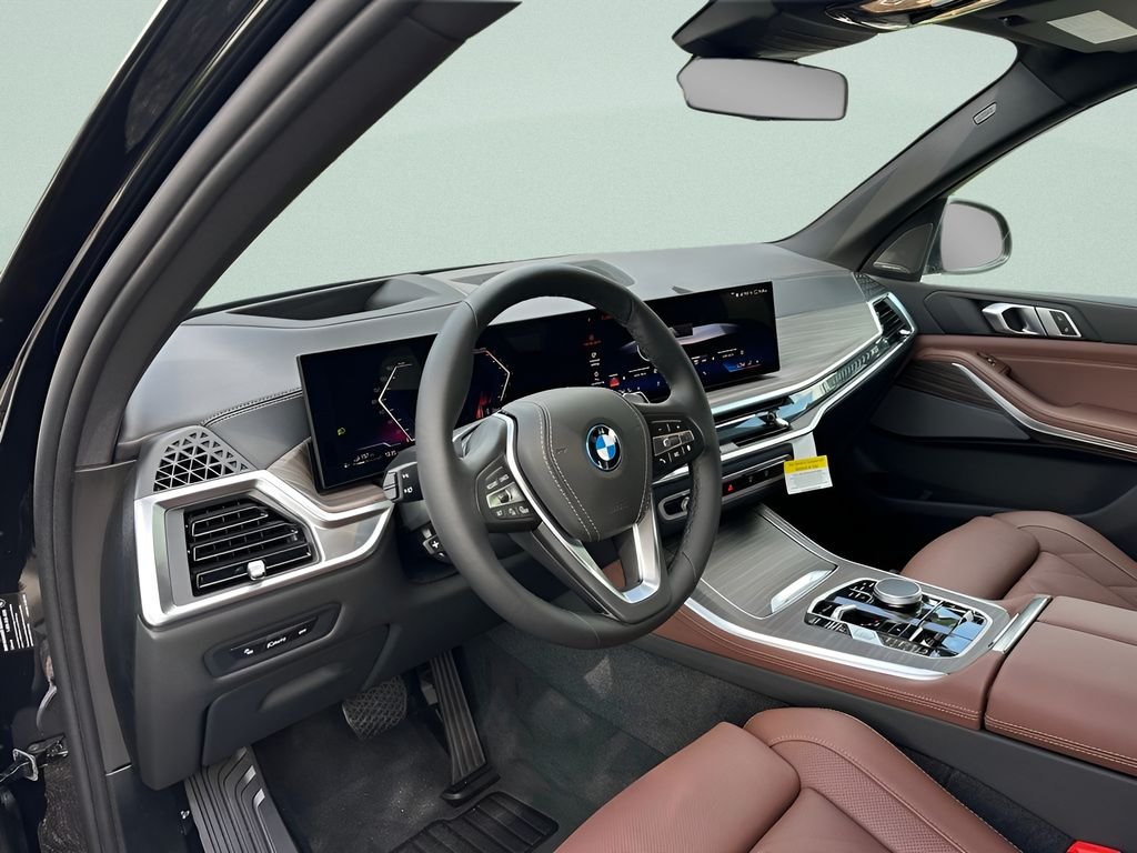 New 2026 Black Sapphire Metallic BMW xDrive50e image 9