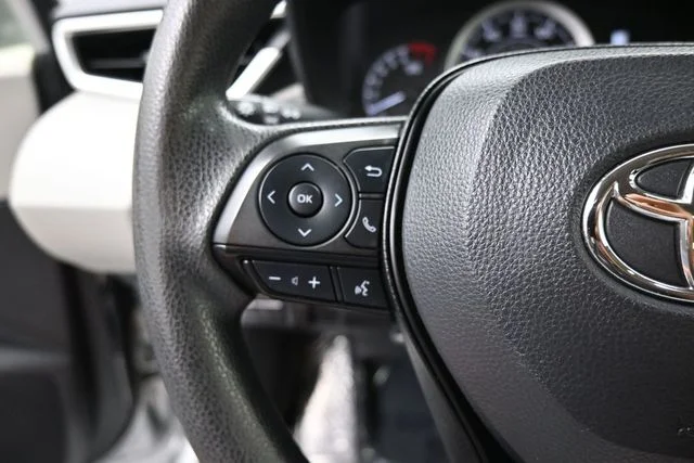 Used 2022 Silver Toyota LE image 23