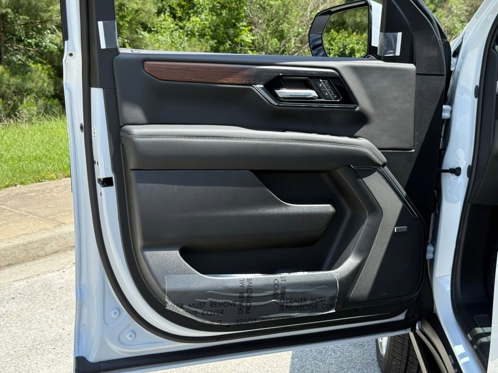 2026 GMC Yukon XL Denali - Photo 18