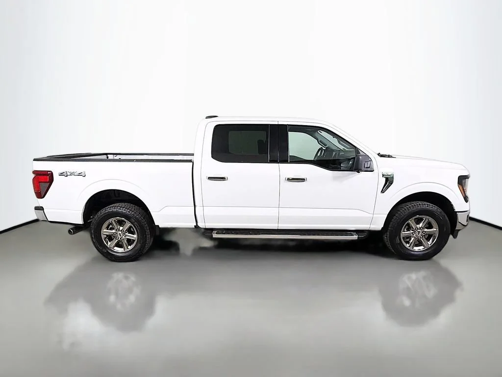 Used 2024 White Ford XLT image 5