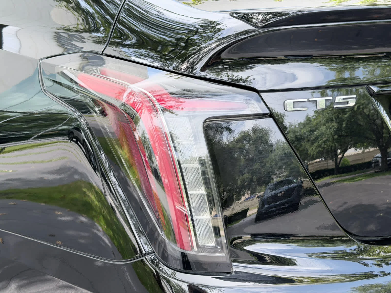 Certified Used 2022 Black Raven Cadillac V-Series image 11