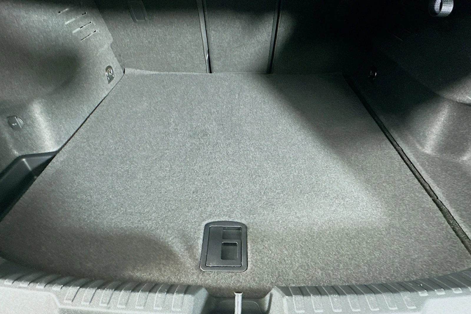 Used 2024 Florett Silver Metallic Audi Premium Plus image 22