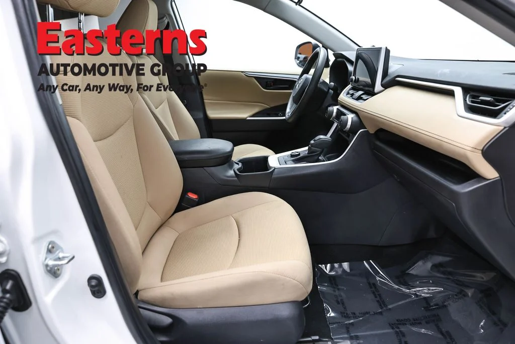 Used 2023 White Toyota LE image 23