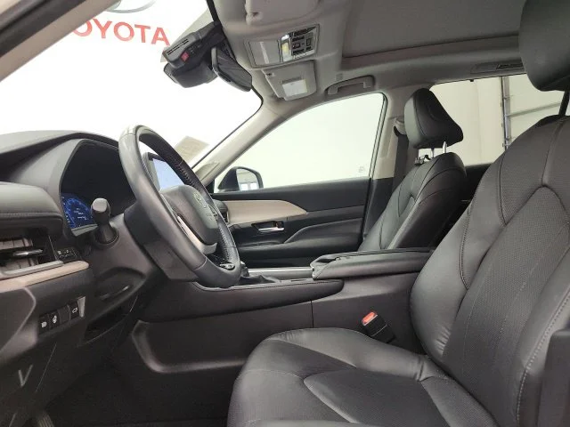 Used 2024 White Toyota Limited image 18