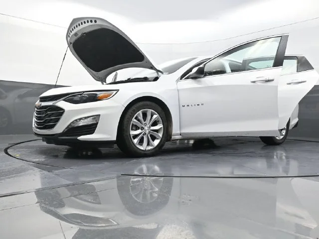 Used 2024 White Chevrolet LT image 41