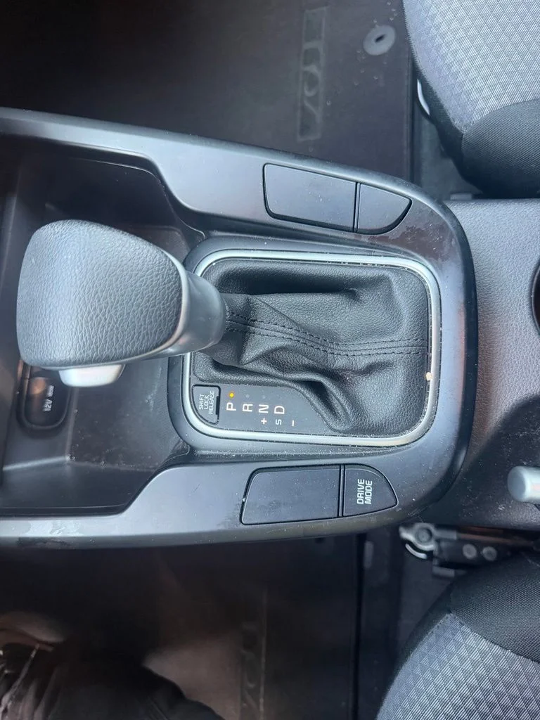 Used 2024 Fusion Black Kia LX image 20
