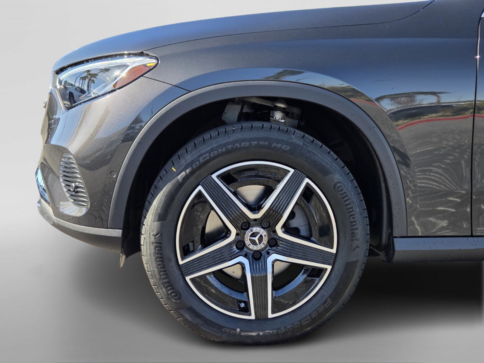 New 2026 Graphite Grey Metallic Mercedes-Benz GLC 300 SUV image 10