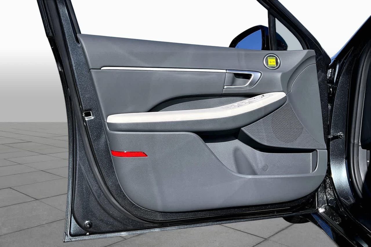 New 2026 Portofino Gray Hyundai SEL Sport image 10